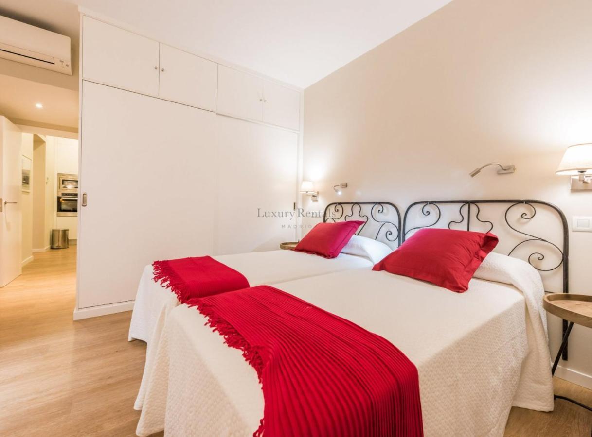 Opera I Appartement Madrid Buitenkant foto